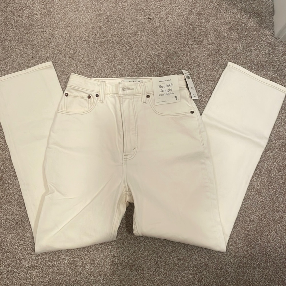 Abercrombie & Fitch Women's White Jeans